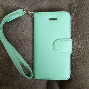 4 iphone SE cases